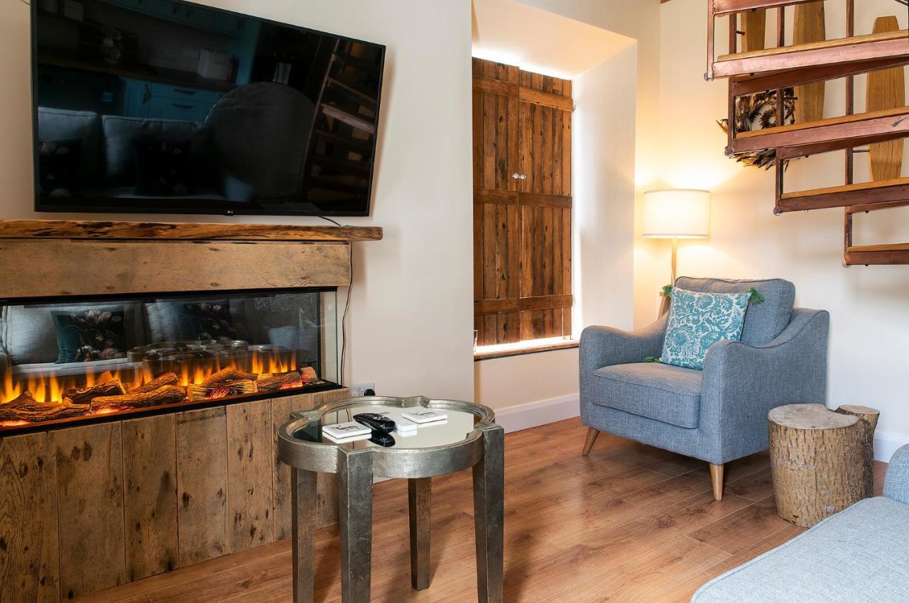 Kylemore House Boutique Apartments - Connemara Suite Екстер'єр фото