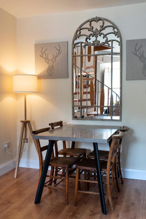 Kylemore House Boutique Apartments - Connemara Suite Екстер'єр фото